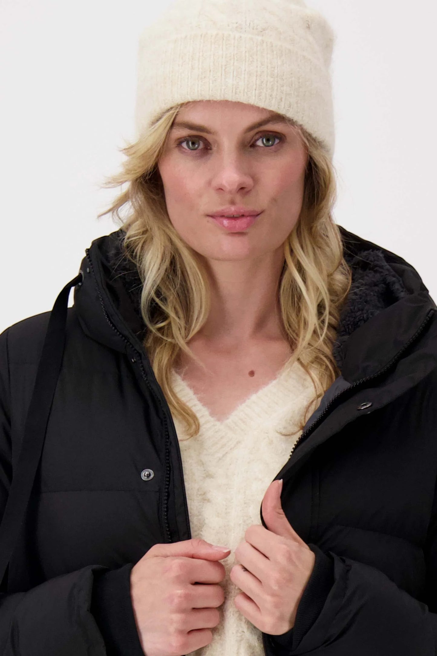 gebreide muts met kabels