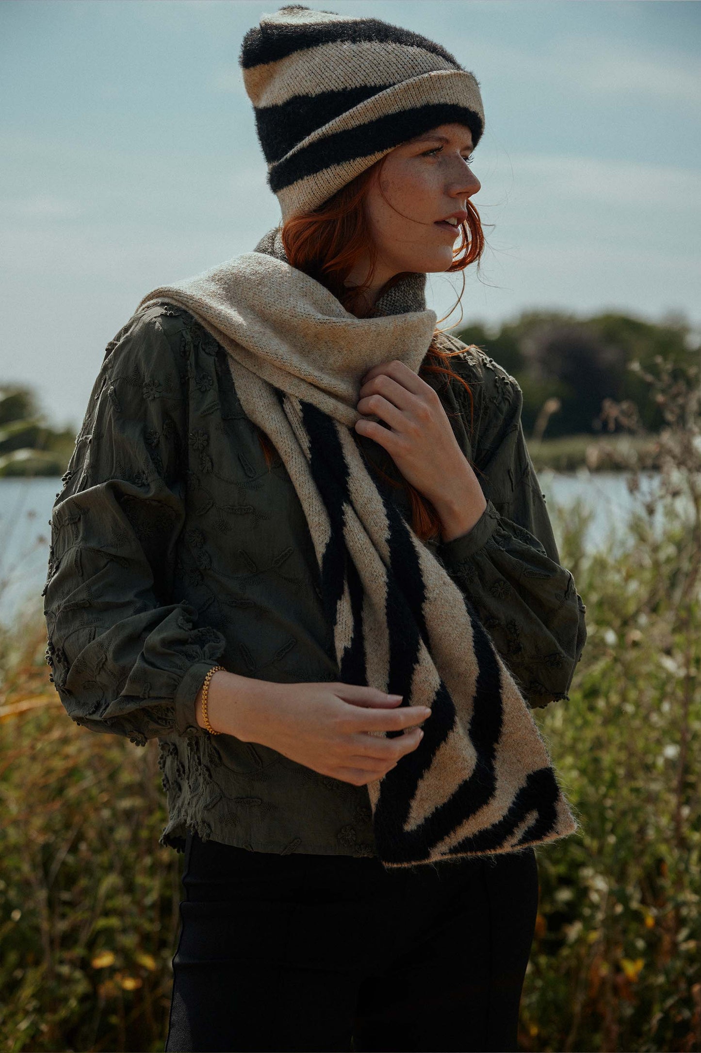 gebreide sjaal met zebra dessin