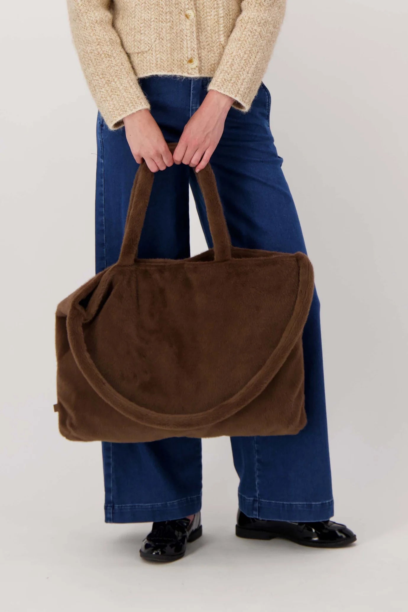 shopper van faux fur chocoladebruin