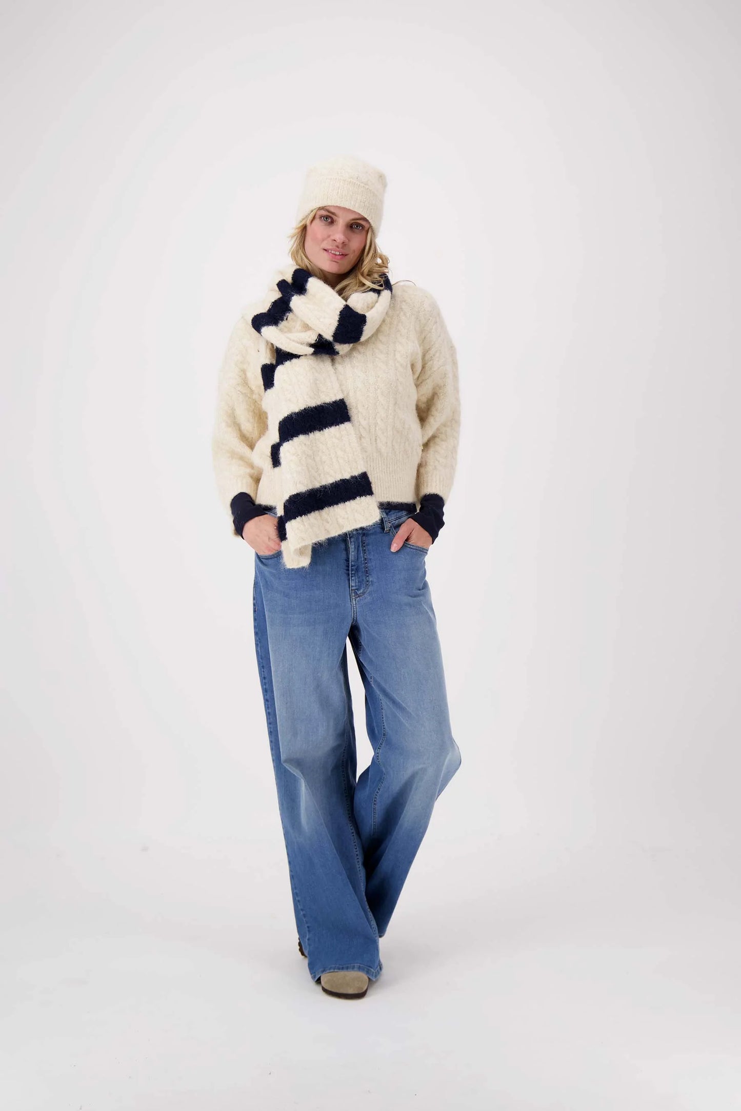 gebreide muts met kabels