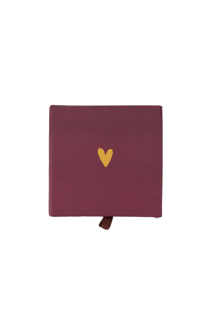 armband hartje in schuifdoosje speciaal rood