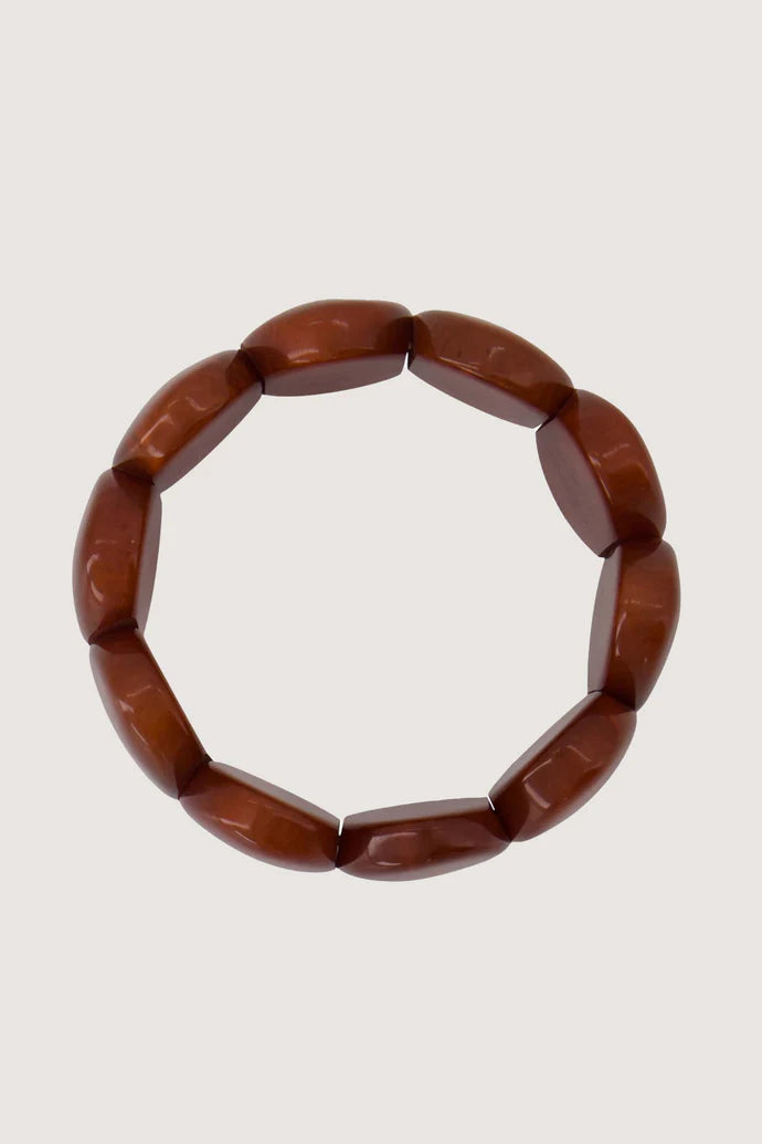 armband van kralen elastiek bruin