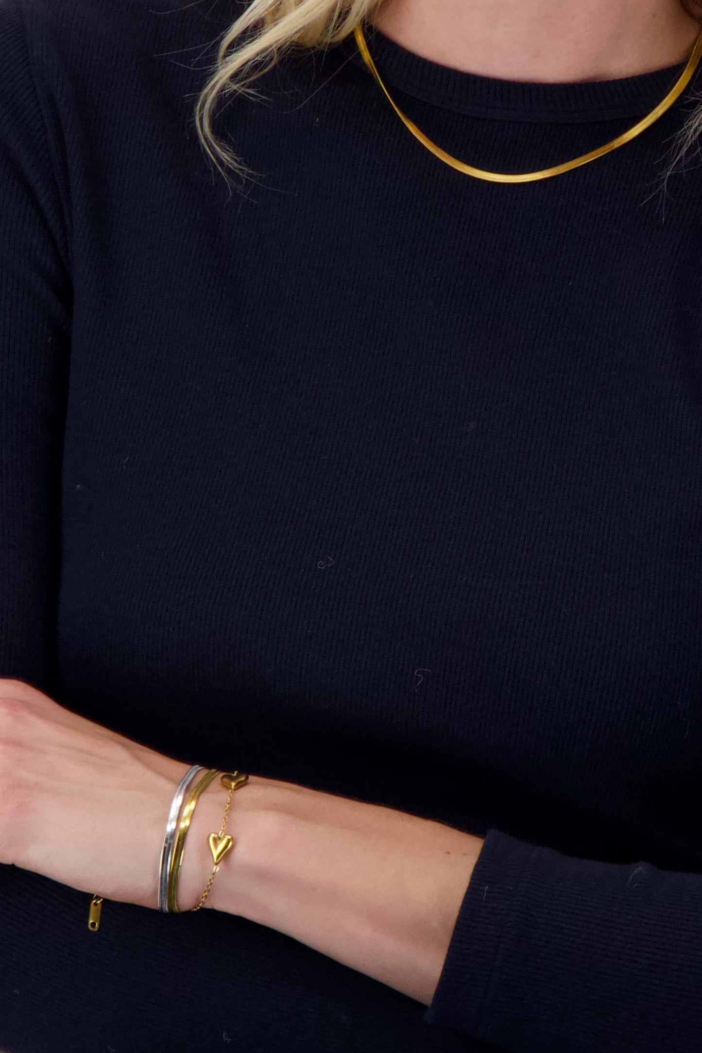 platte armband met visgraat structuur