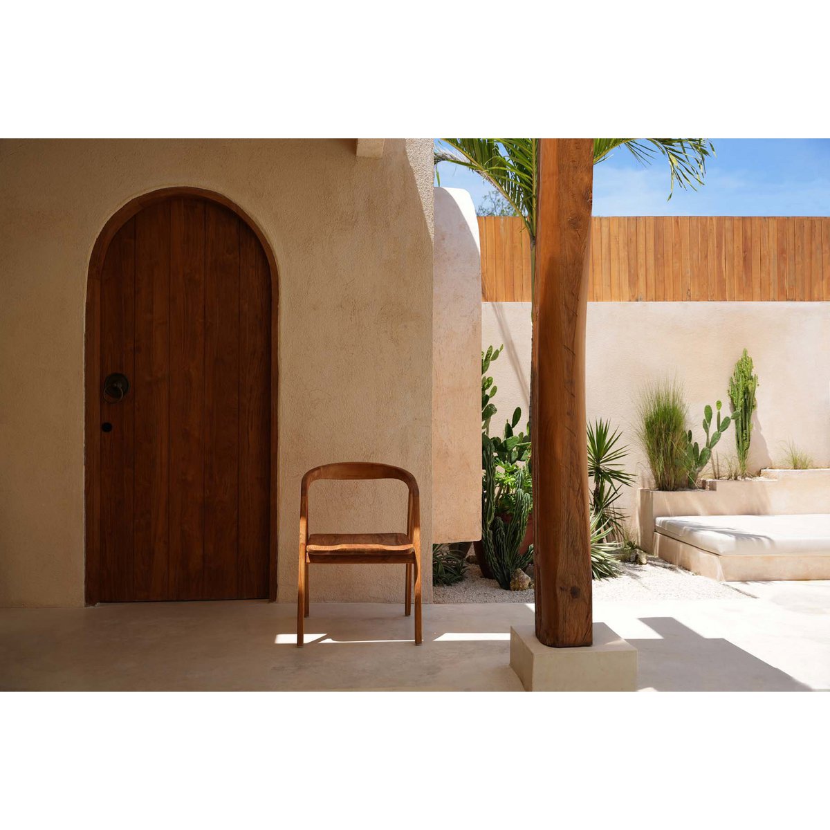 De Nihi Watu eetkamerstoel - binnen