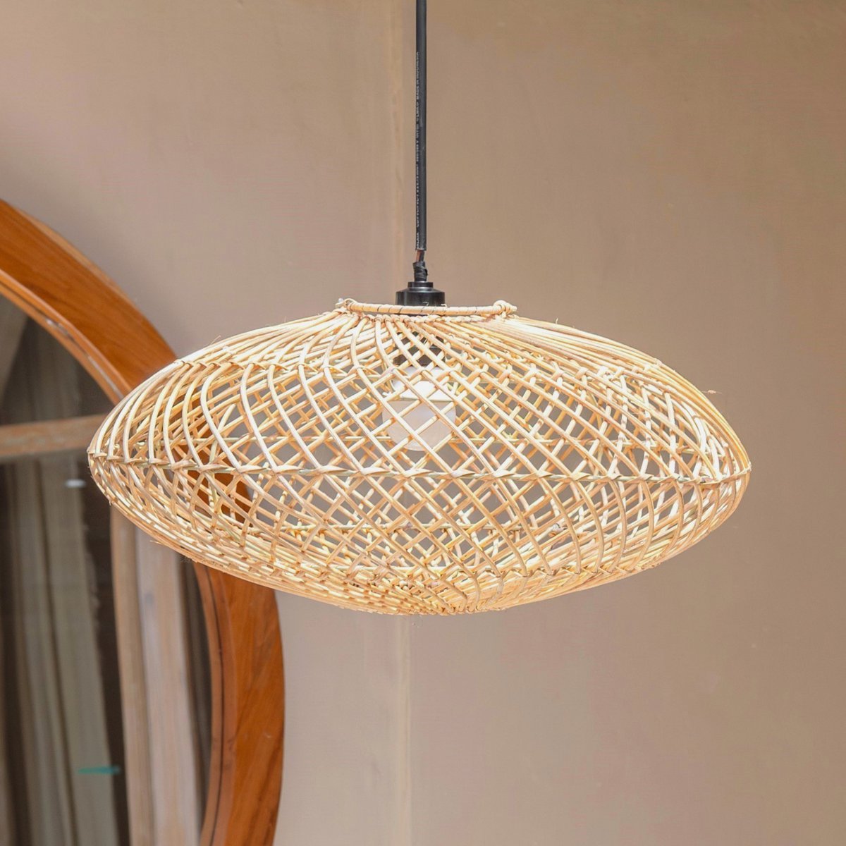 Rattan lampenkap-Boho hanglamp-Natuurlijke plafondlamp-schijfvormige lamp-plat handgeweven plafondlicht (Ø 40 cm) arana