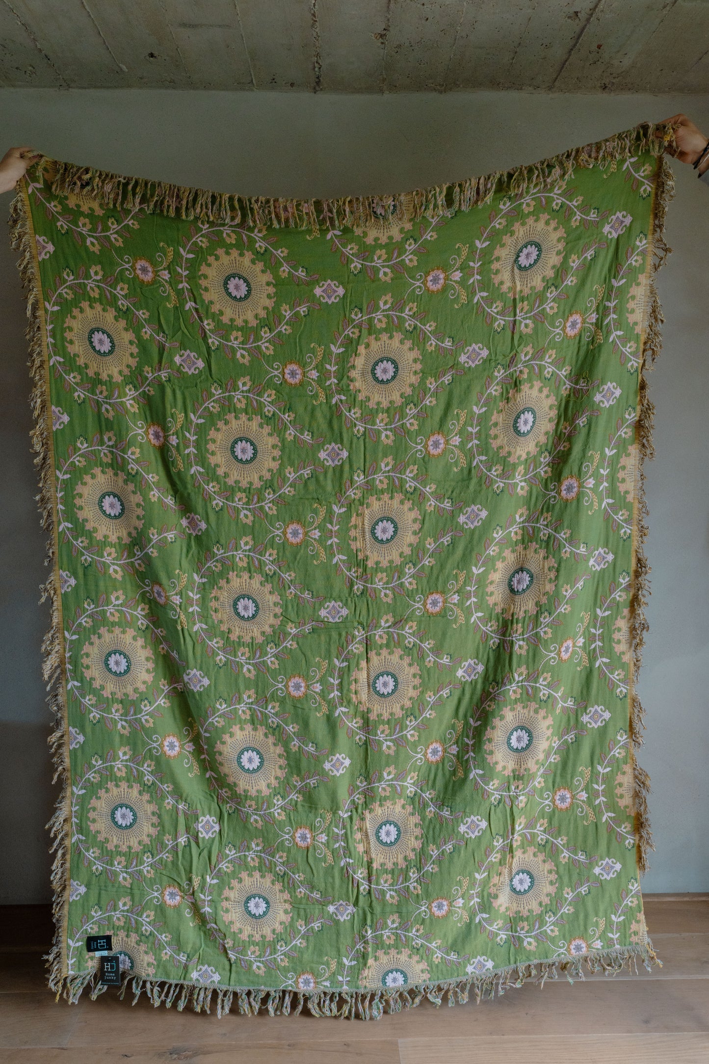 Plaid flowers green