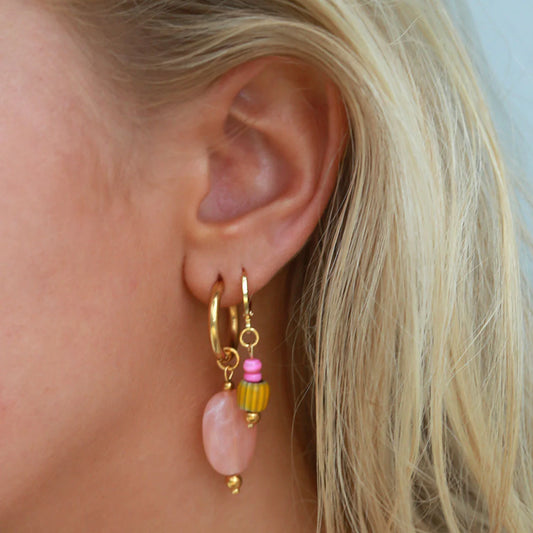 Gouden oorbellen pastille roze