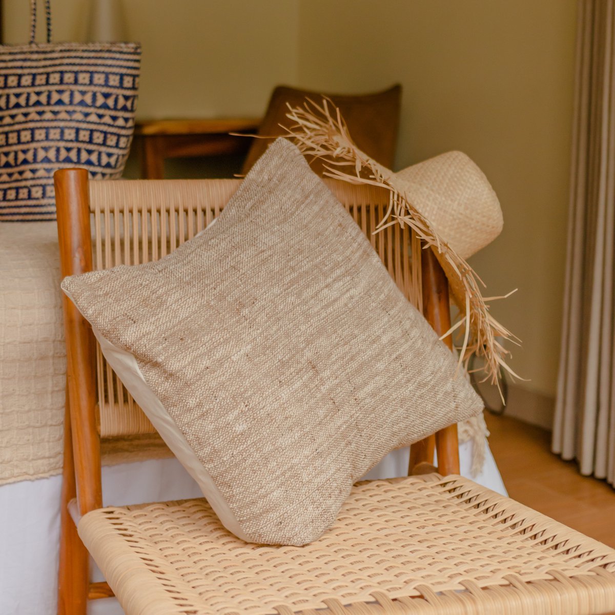 Handgeweven kussensloop LANGIT 40x40 of 50x50 cm | Decoratieve kussenhoes | Bankkussen gemaakt van katoen