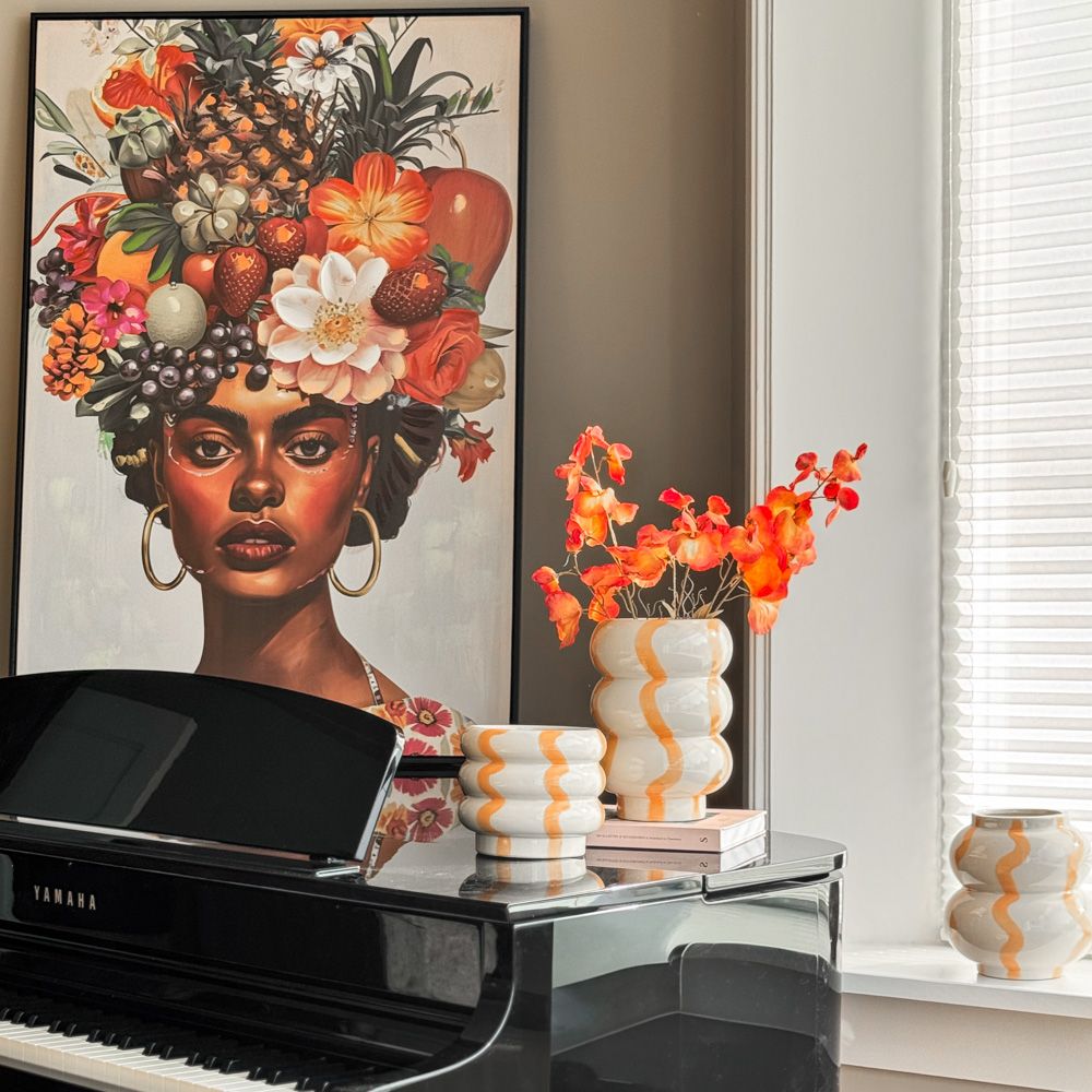 Schilderij vrouw fruit krans